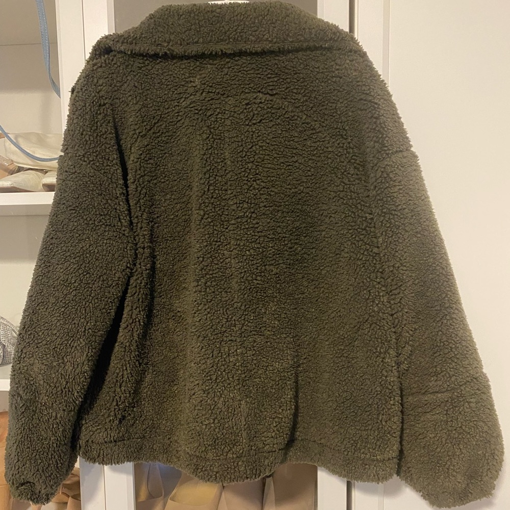 LULULEMON Teddy Jacket - Picture 5 of 6